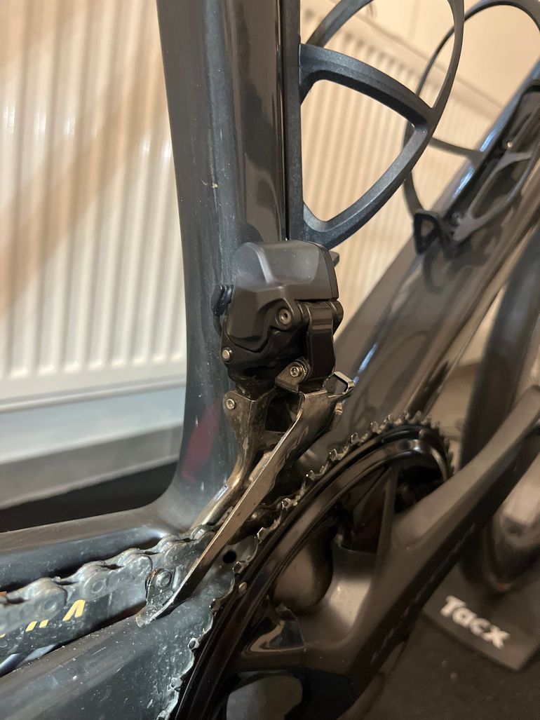 Used Shimano Ultegra Di2 12-speed 2024 bike — image 2 of 13