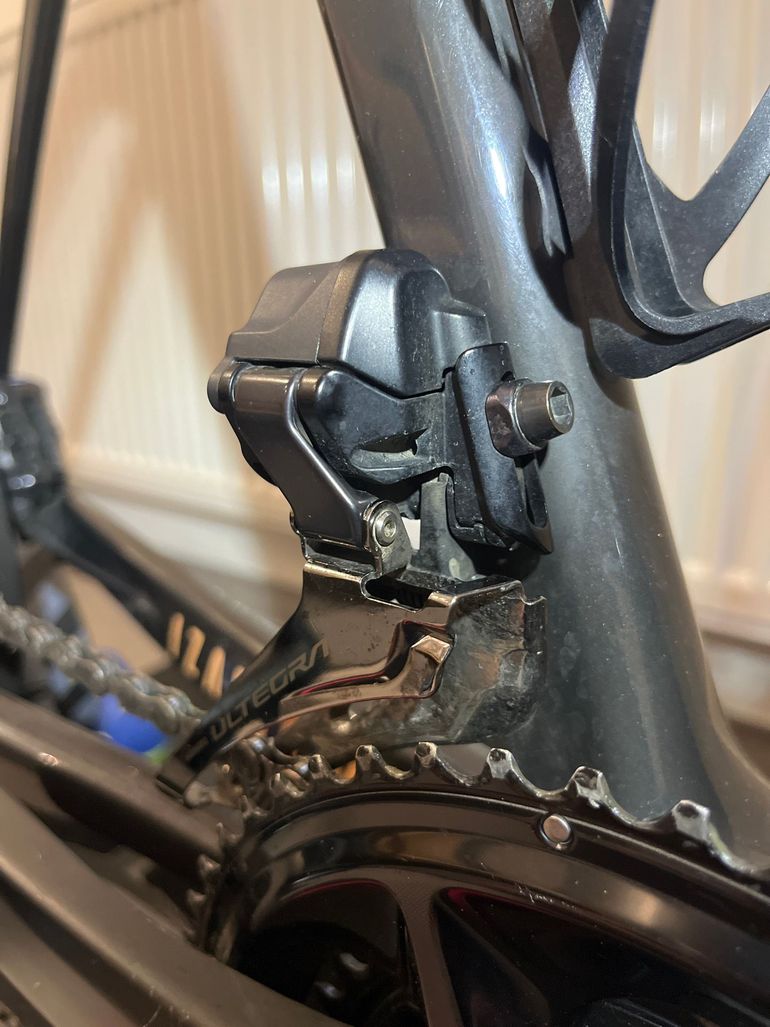 Used Shimano Ultegra Di2 12-speed 2024 bike — image 3 of 13