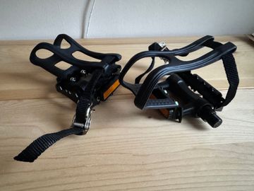 Używany Altro Pedale con gabbietta 2026 Drivetrain & Pedals