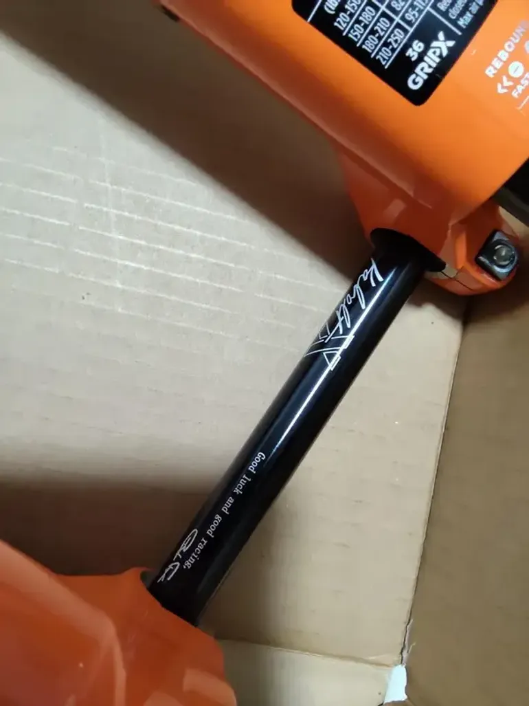 Used Fox Factory Grip X 36 Float 29 160mm 2025 bike — image 4 of 7
