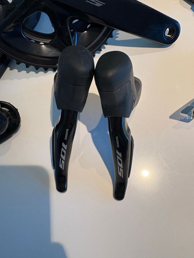 Used Shimano 105 DI2 Groupset R7170 2026 bike — image 3 of 11