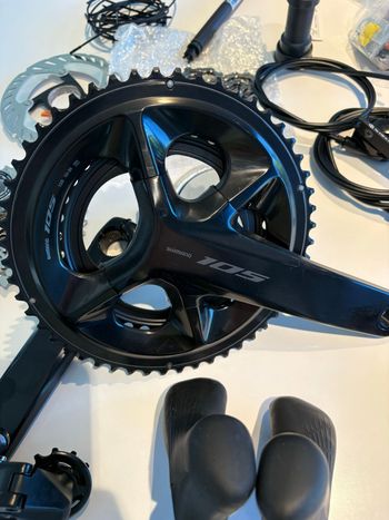 Used Shimano 105 DI2 Groupset R7170 2026 bike — image 5 of 11