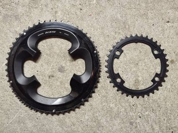 Used Shimano 105 11-fach Kettenblätter 52-36 2023 bike — image 2 of 2