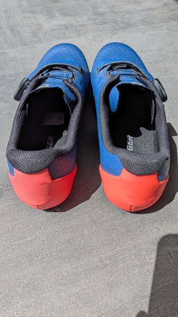 Used Bontrager Circuit Schuh 2023 bike — image 2 of 6
