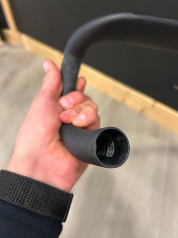 Used Roval Rapide Carbone Handlebar 2024 bike — image 5 of 5