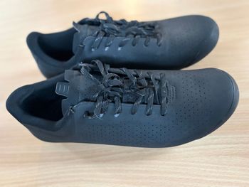 Used Specialized RECON ADV Gravel Shoes bike — image 2 of 7