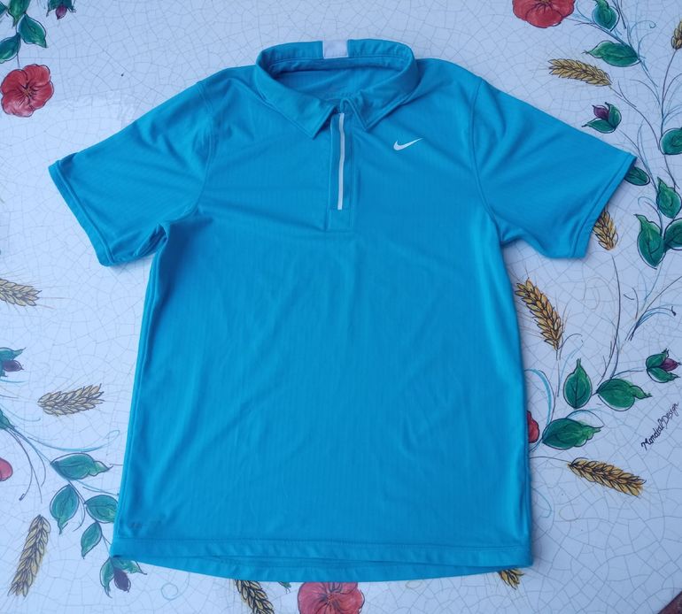 Used Nike Tennis Polo Dri-Fit bike — image 5 of 11