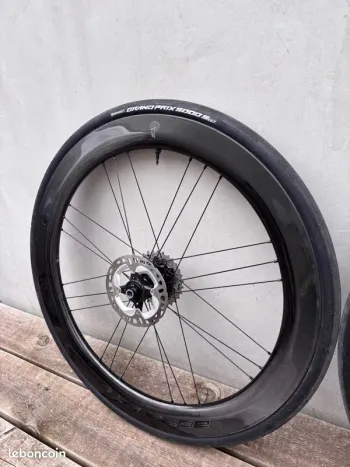 Used Campagnolo Bora WTO 60 C23 2025 bike — image 7 of 10
