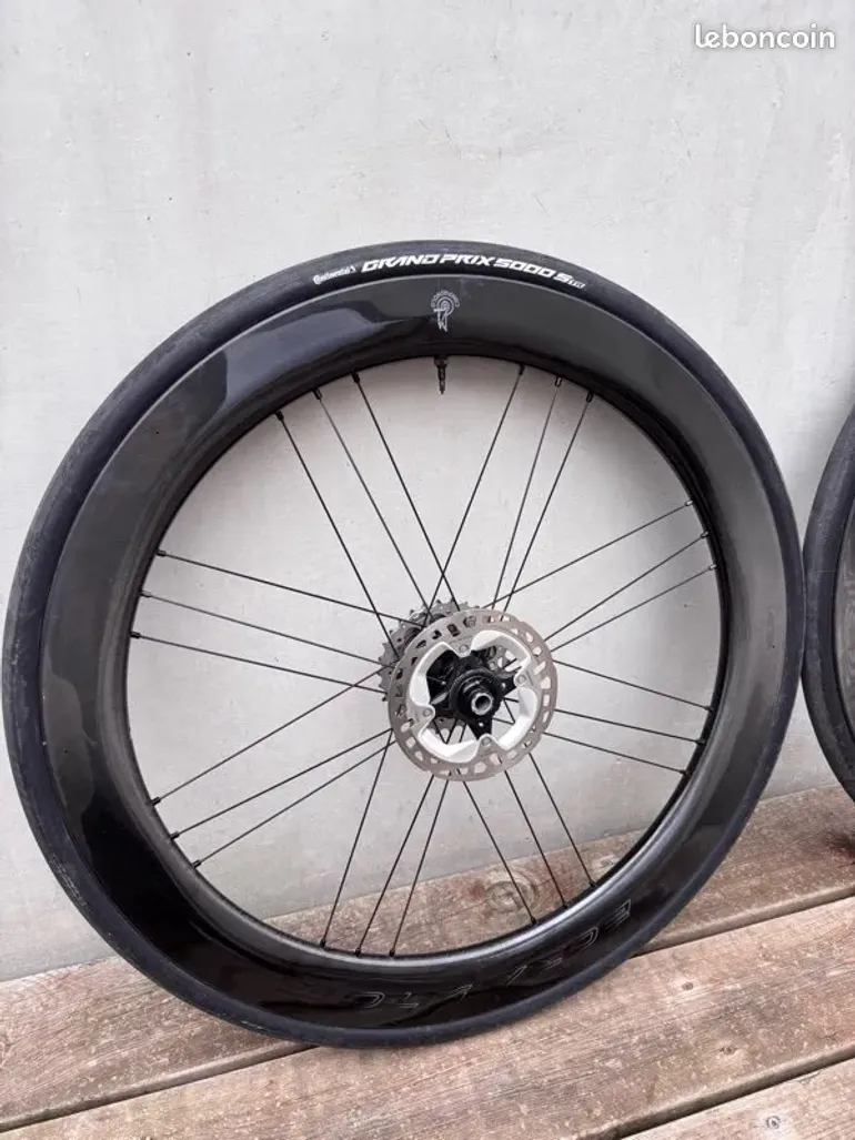 Used Campagnolo Bora WTO 60 C23 2025 bike — image 6 of 10