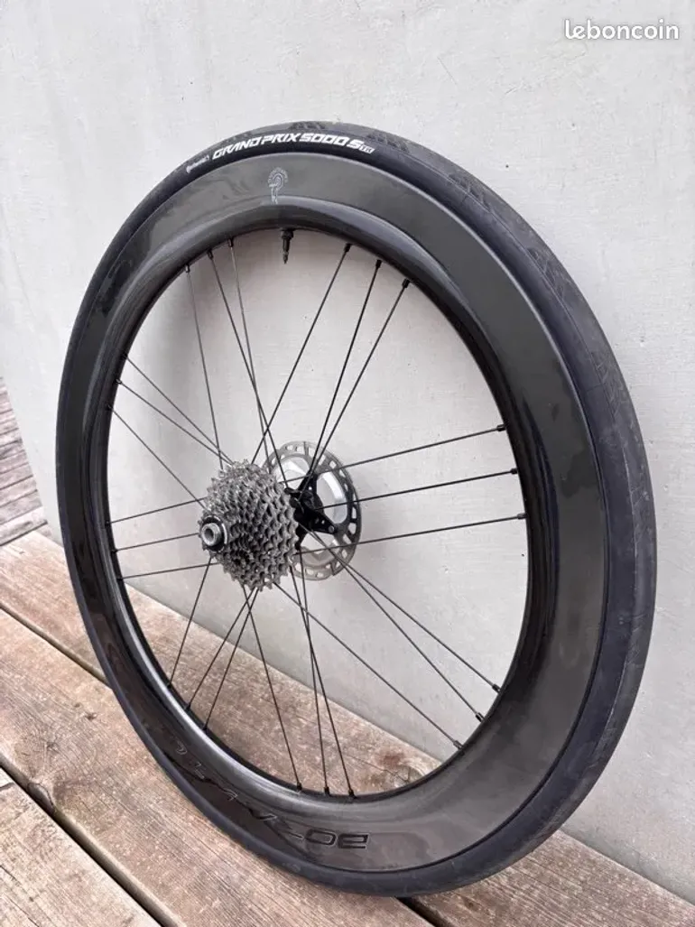 Used Campagnolo Bora WTO 60 C23 2025 bike — image 4 of 10