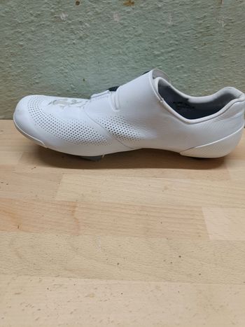 Used Shimano S-PHYRE RC903 Wide bike — image 5 of 9