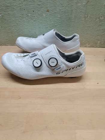 Used Shimano S-PHYRE RC903 Wide bike — image 2 of 9