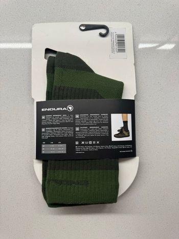 Used Endura Hummvee Waterproof Socks II bike — image 2 of 4