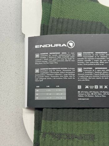 Used Endura Hummvee Waterproof Socks II bike — image 3 of 4