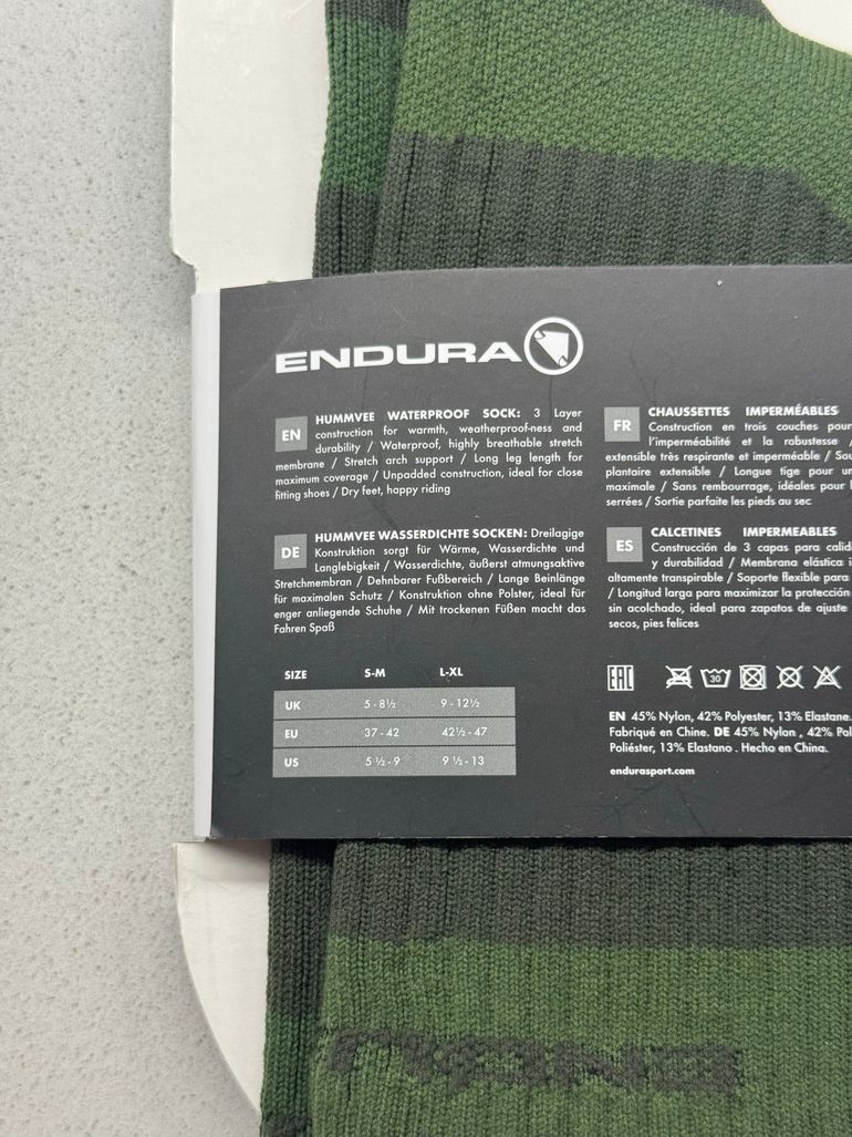 Used Endura Hummvee Waterproof Socks II bike — image 3 of 4