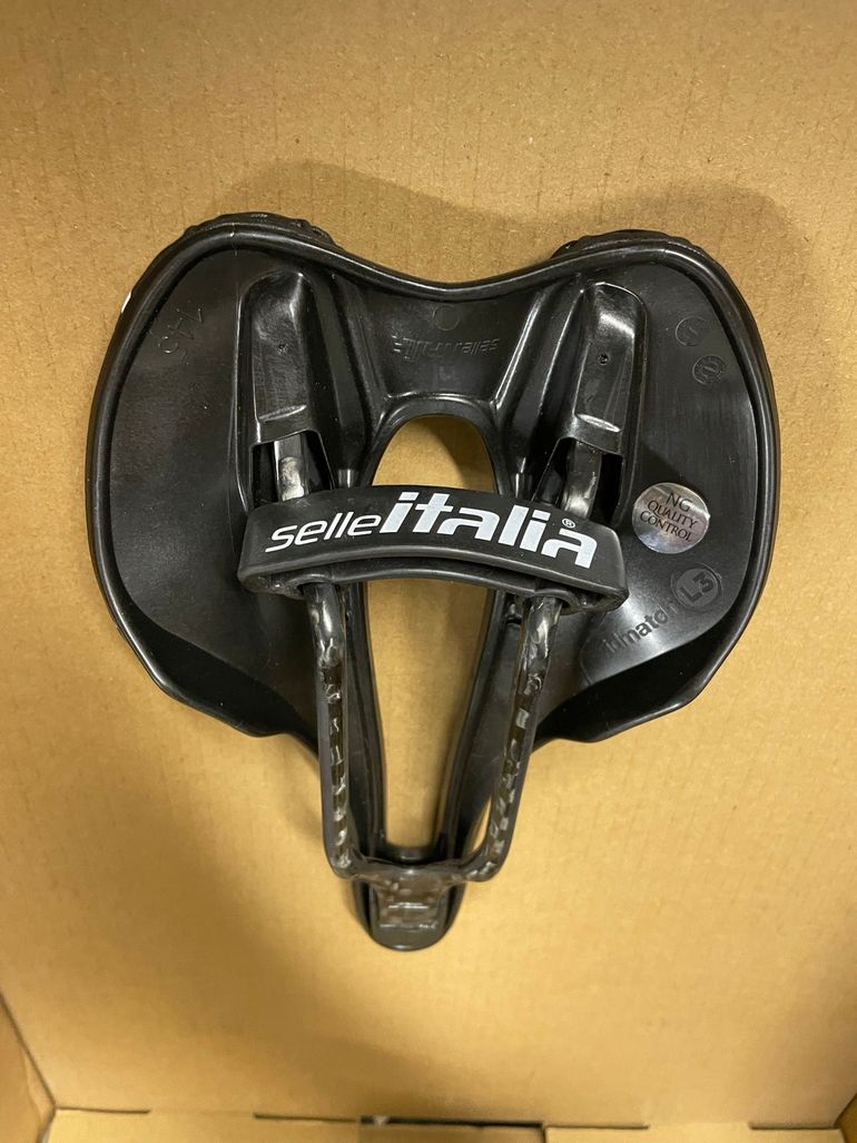 Used Selle Italia SLR Carbon 3D bike — image 2 of 5