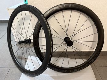 Used Cadence deCADENce 49mm Carbon Disc Wheelset bike
