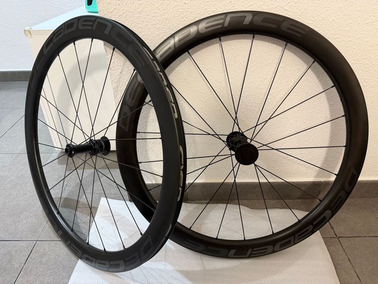 Used Cadence deCADENce 49mm Carbon Disc Wheelset bike — image 1 of 7