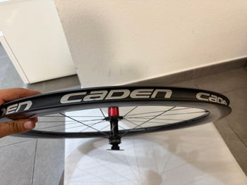 Used Cadence deCADENce 49mm Carbon Disc Wheelset bike — image 3 of 7