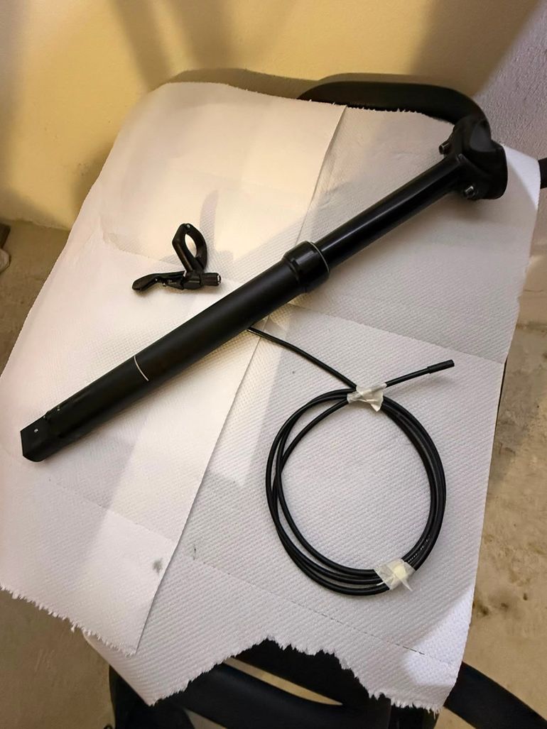 Used Giant Contact Switch Droppet 125mm 30.9x395mm bike — image 5 of 5