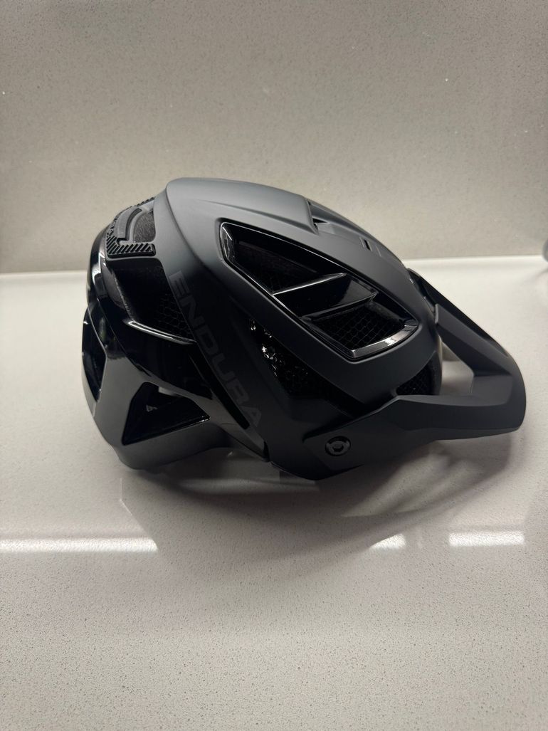 Used Endura MT500 MIPS Helmet Black bike — image 4 of 13