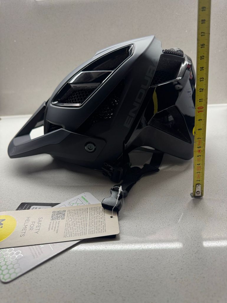Used Endura MT500 MIPS Helmet Black bike — image 12 of 13