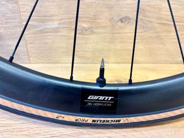 Giant SLR1 Wheelset 2024 bike usato — immagine 4 di 5