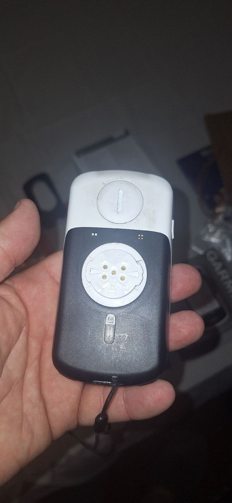 Used Garmin Edge 1030 GPS Cycling Computer bike — image 8 of 8