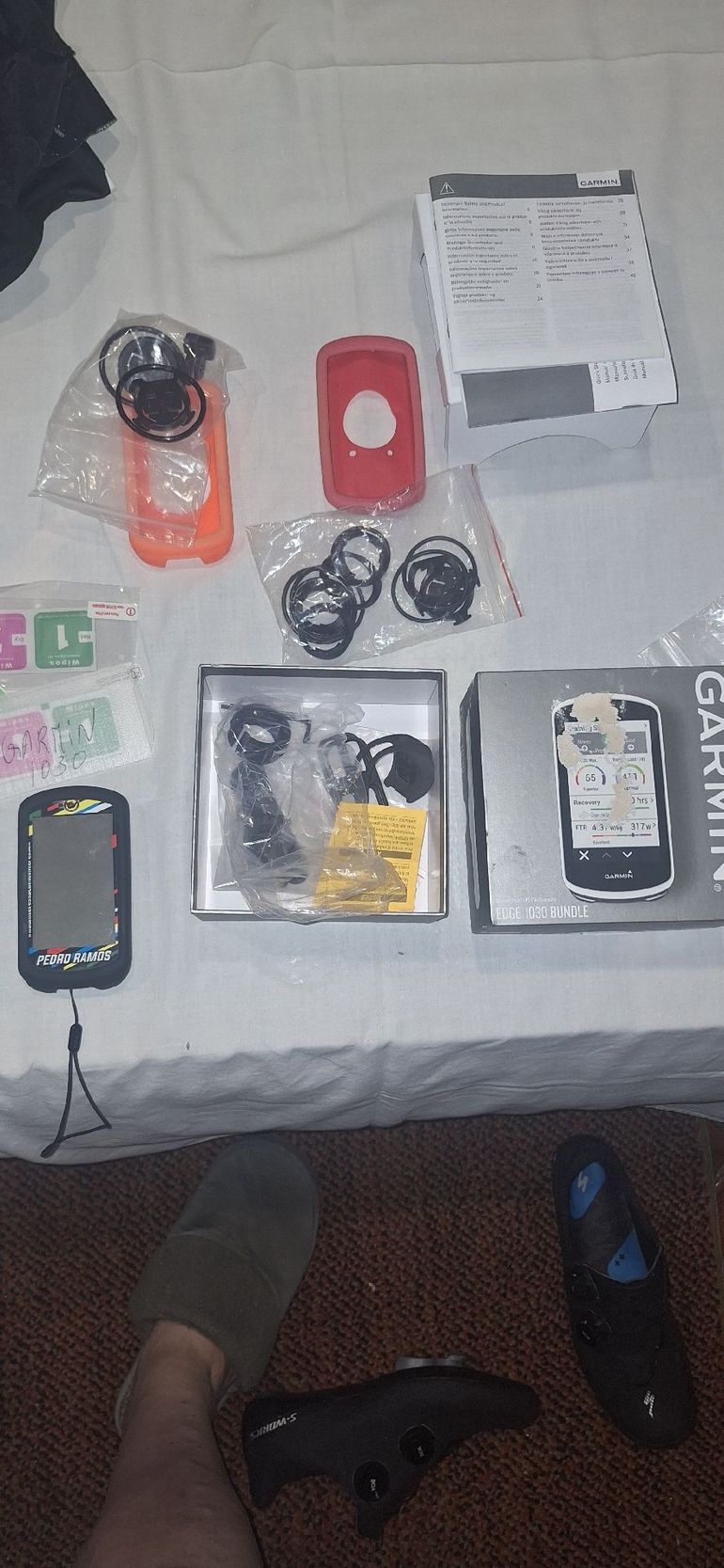 Used Garmin Edge 1030 GPS Cycling Computer bike — image 2 of 8