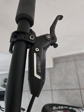 Used Sram Level Ultimate Stealth bike — image 5 of 5