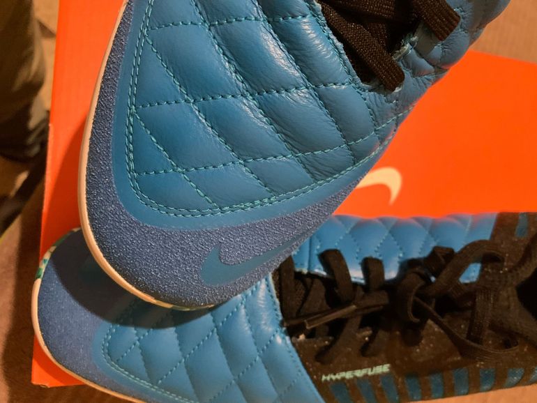 Used Nike Gato Taglia 45 2025 bike — image 3 of 8