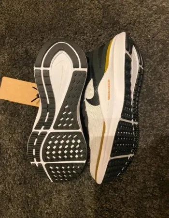 Used Scarpa Nike Air Zoom Structure 25 bike — image 6 of 16