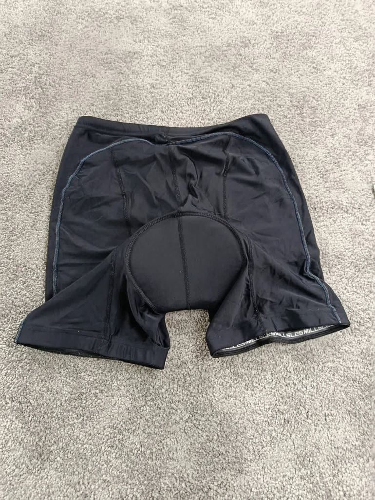 Used Les Mills cuissard court velo femme taille L - 04 7402 cyclisme route respirant Longue distance bike — image 4 of 5