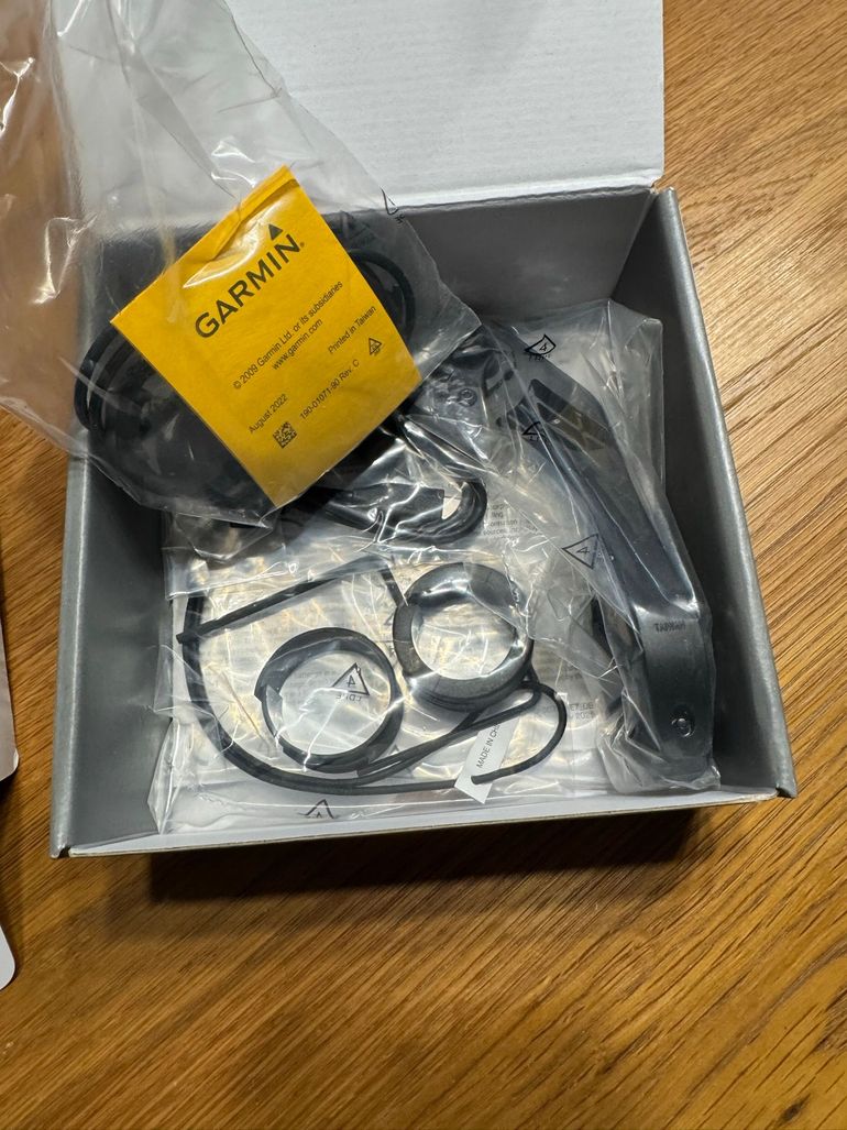 Used Garmin edge 850 2026 bike — image 3 of 3