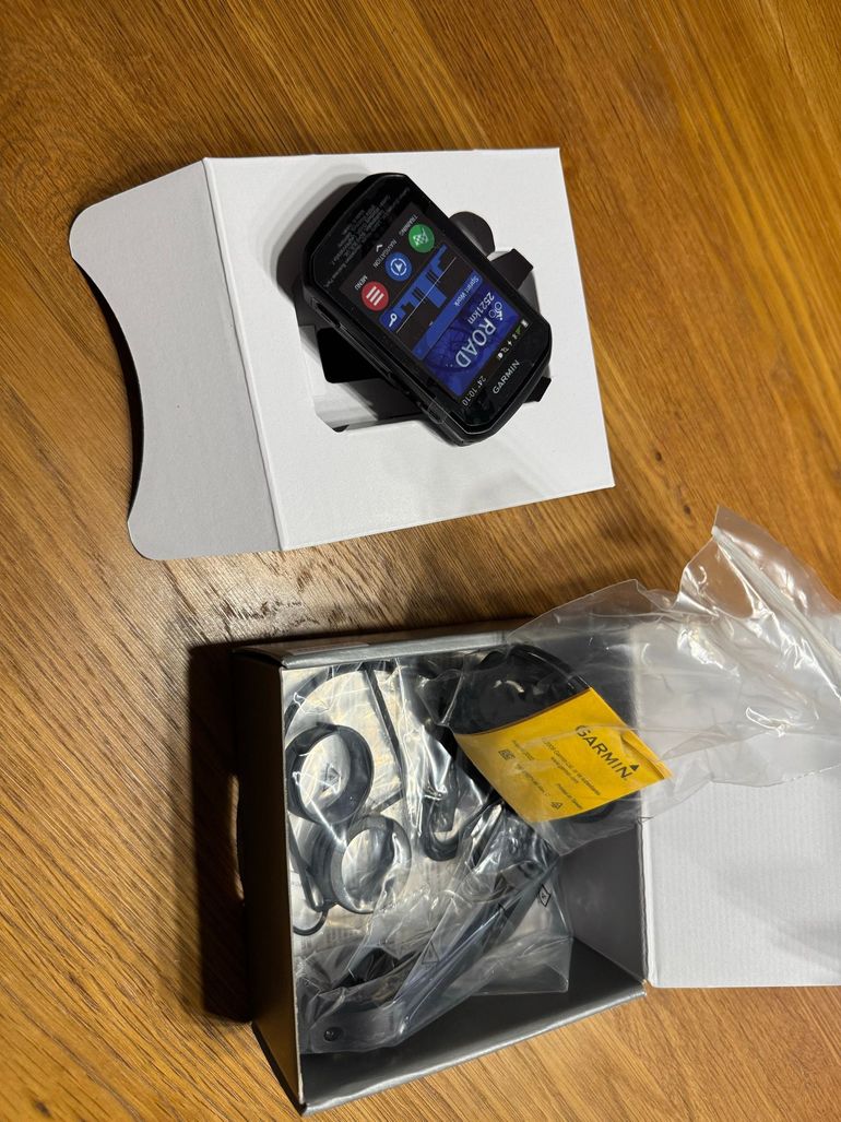Used Garmin edge 850 2026 bike — image 2 of 3
