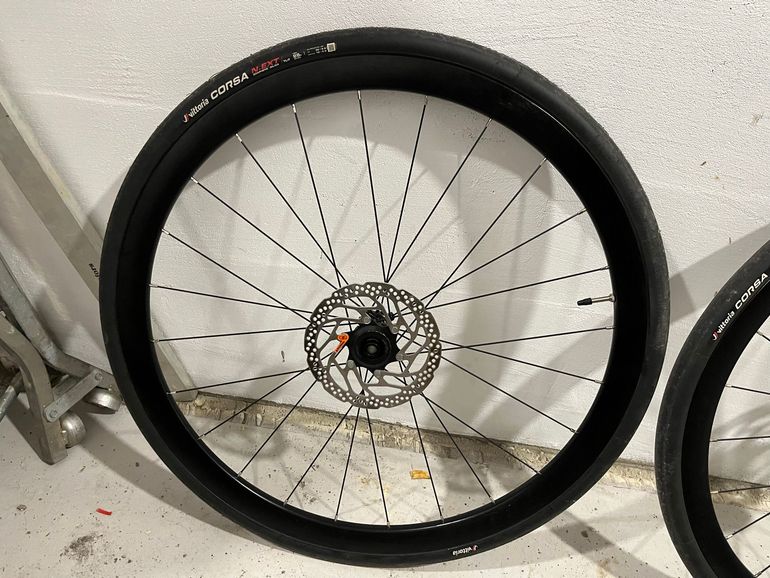 Used Vision Team 35 Disc Brake Alloy Wheelset 2025 bike — image 6 of 6