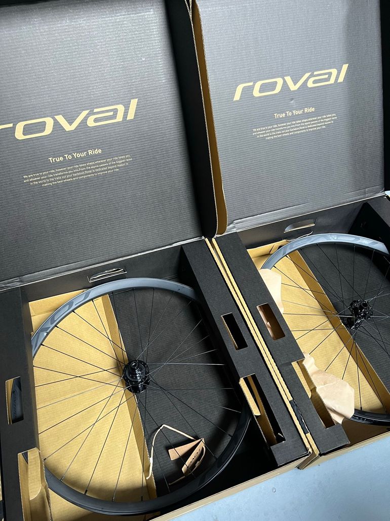Used Roval Control 2026 bike — image 1 of 8