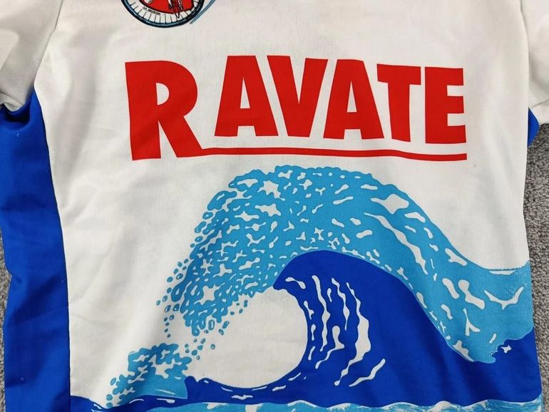 Used sans maillot velo homme taille L - 67 5739 cyclisme route respirant la Réunion bike — image 3 of 10