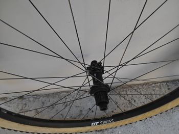 Used Dt Swiss XR 1700 SPLINE 29 - 25 mm CL 12/148 mm Shimano 2024 bike — image 4 of 7