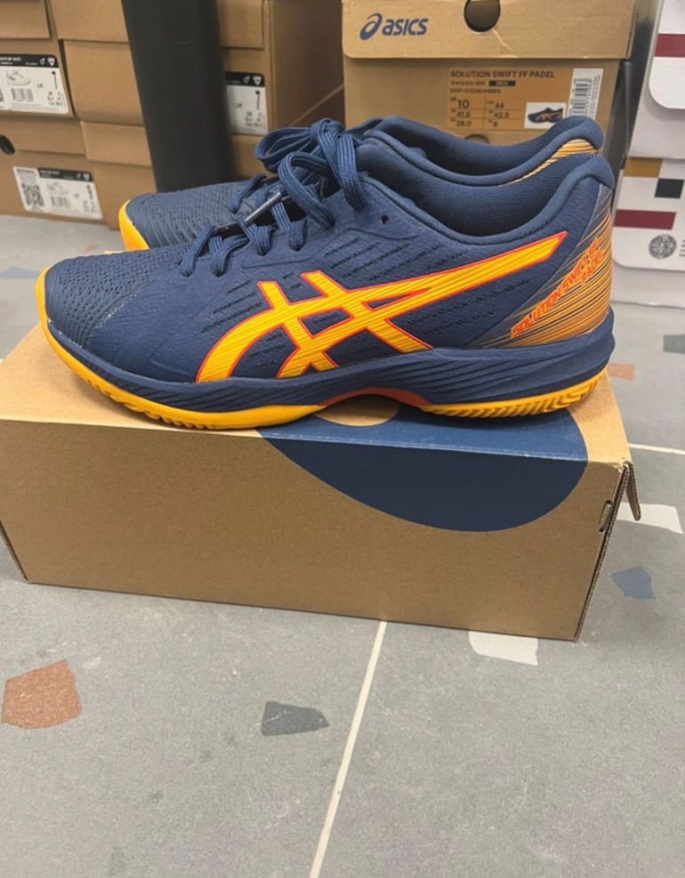 Used Asics Gel-Task o indoor blu e giallo bike — image 1 of 5