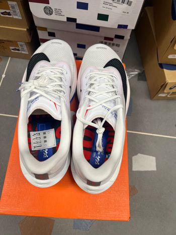 Used Nike Zoom Fly 6 Taglia 44 Uomo 2025 bike — image 3 of 5