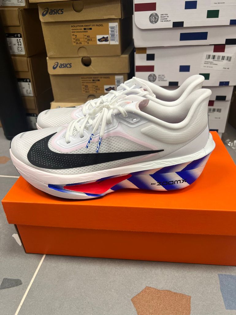 Used Nike Zoom Fly 6 Taglia 44 Uomo 2025 bike — image 1 of 5