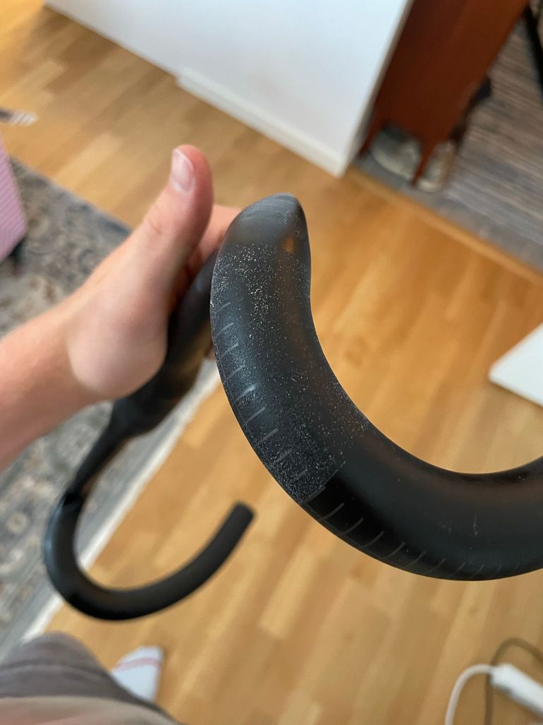 Used Roval Rapide 380mm Handlebar 2025 bike — image 5 of 6