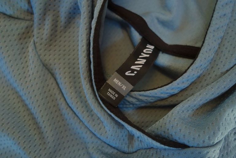 Used Canyon, Trailsucht, Craft Sport-Hoodies, Radshirts, Radtrikot M/XL 2020 bike — image 4 of 13