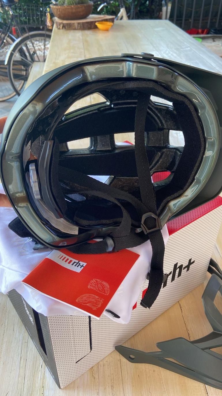 Gebrauchtes Rh+ Casco Helmet 2023 bike — Bild 4 von 6