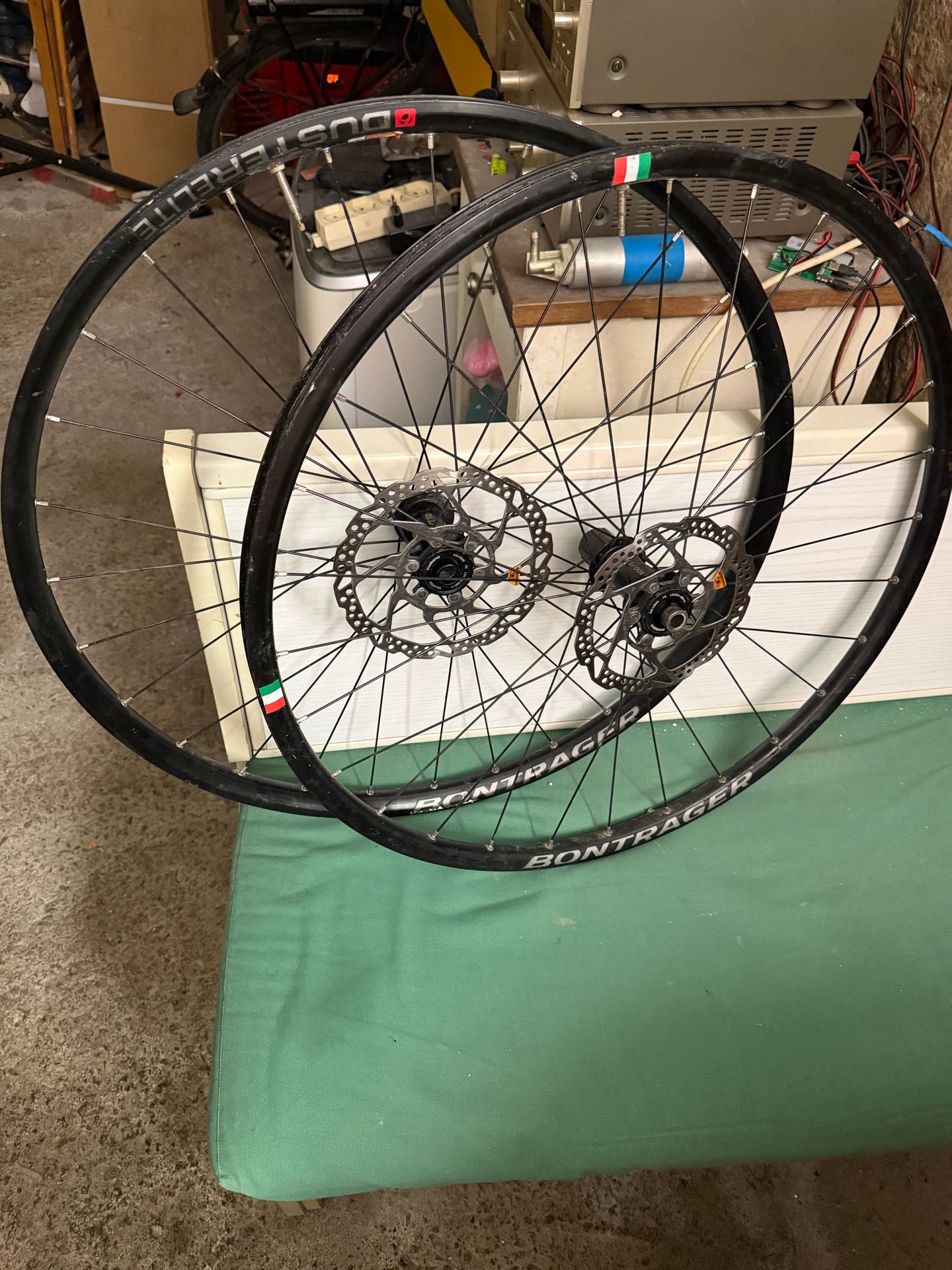 BONTRAGER 29er BOOST Frホイール タイヤ付き Bontrager 29 Boost 2020