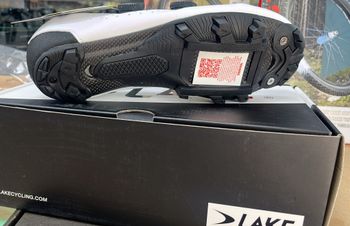 Used Lake MX239 Gravel Blanco 42 Wide bike — image 3 of 3