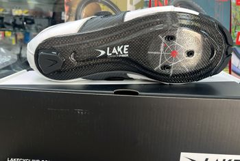 Used Lake CX242 Blanco 42 Wide bike — image 2 of 3