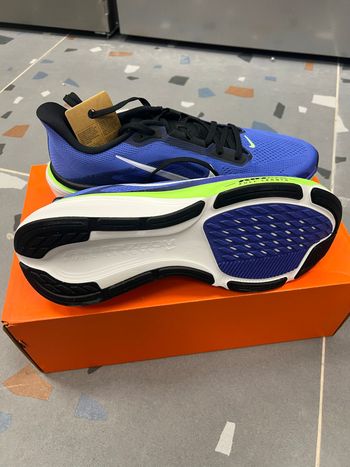 Used Nike Air Zoom Pegasus 42 bike — image 7 of 8