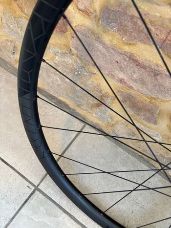 Used Reynolds Blacklabel XC 29 wheels 2024 bike — image 6 of 16